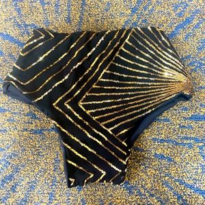 Black & Gold Festival rave bottoms